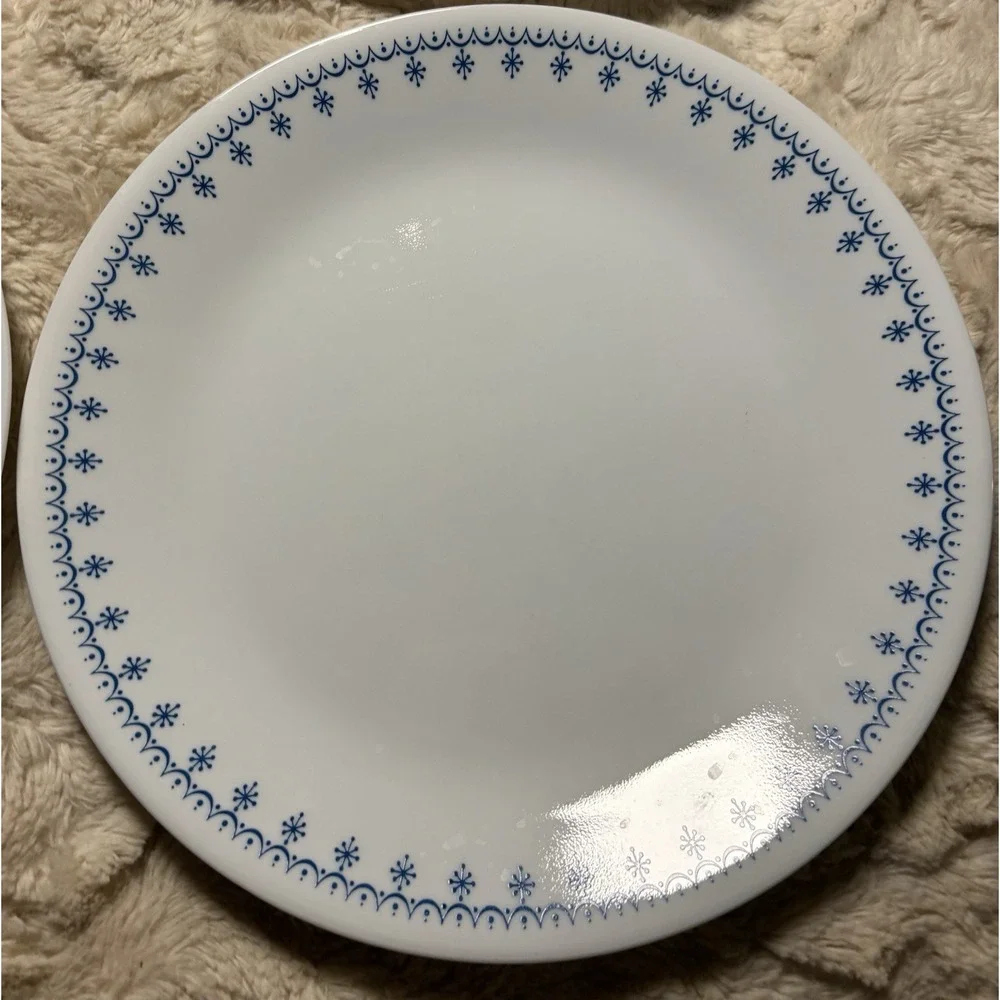 Corelle‎ BLUE SNOWFLAKE GARLAND 10 1/4